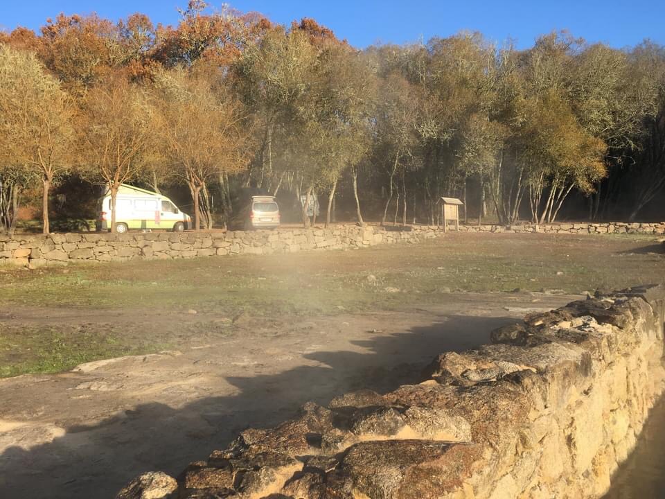 van life spain バンライフ 温泉